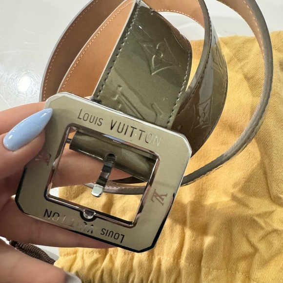 Louis Vuitton belt - Picture 2 of 6
